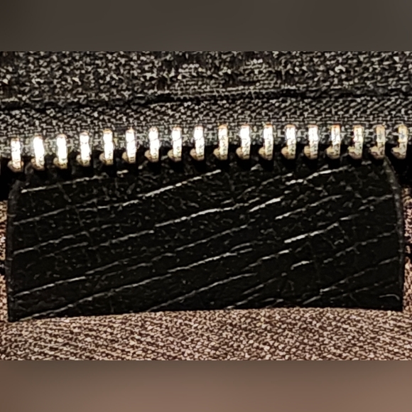 Lightly Used Horsebit Handbag - Picture 16 of 16